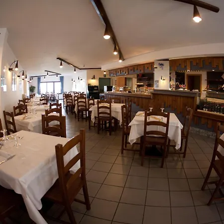 Otel Etoile De Neige Pila (Valle d'Aosta)