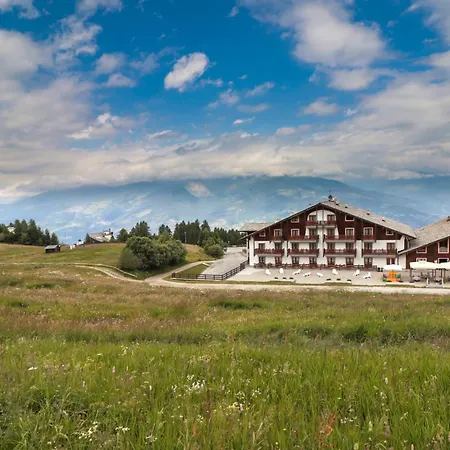 Etoile De Neige 3* Pila (Valle d'Aosta)