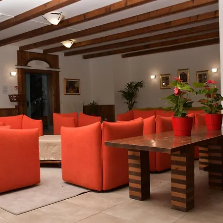 Hotel Etoile De Neige 3*