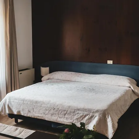 Otel Etoile De Neige Pila (Valle d'Aosta)