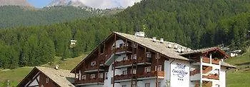 Hotel Etoile De Neige 3*