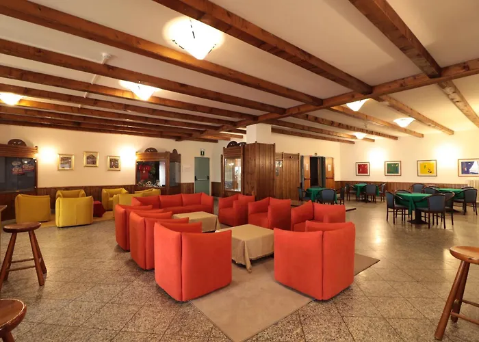 Hotel Etoile De Neige 3*